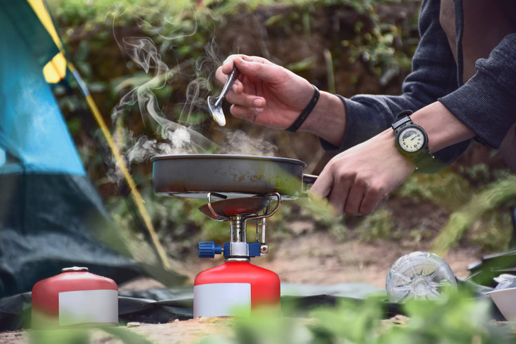 Gaskartuschen beim Campen: Dein Guide für sicheres Kochen unter freiem Himmel