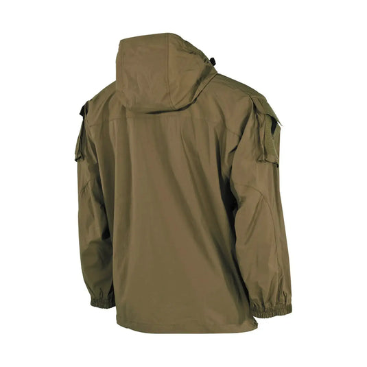 MFH® Olivgrüne wasserdichte Jacke mit Kapuze vor weißem Hintergrund.