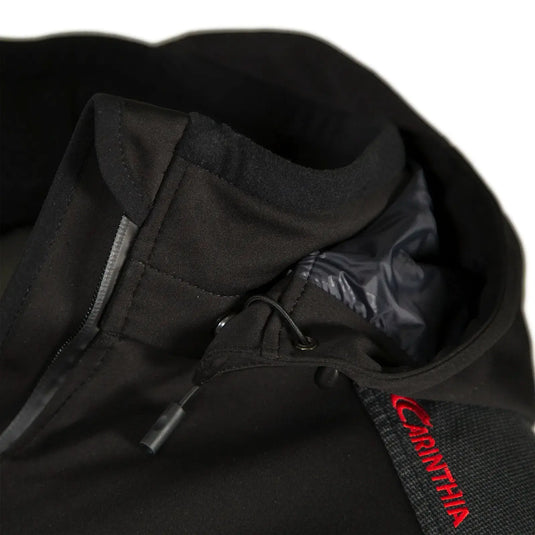 Nahaufnahme eines Carinthia® G-LOFT® ISG 2.0 Jacket Lady-Kragens mit Reißverschlussdetail.