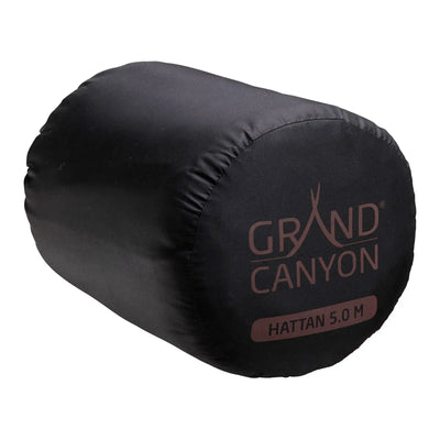 Schwarzer Kompressionssack mit Grand Canyon® Hattan 5.0-Schriftzug an der Seite.