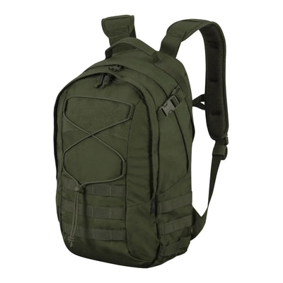 Olivgrüner taktischer Helikon-Tex®-Rucksack mit mehreren Fächern und gepolsterten Schultergurten.