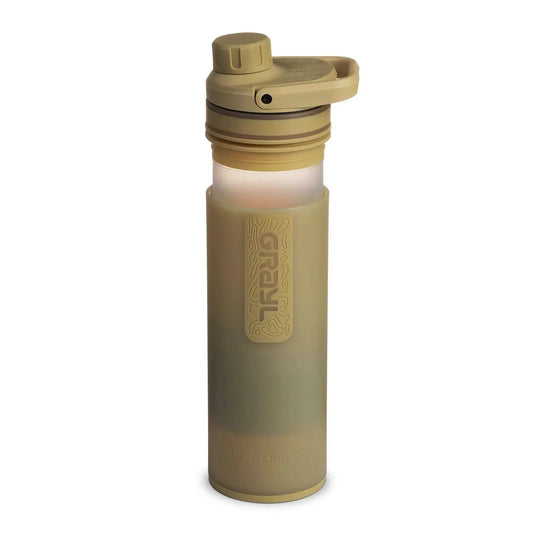 Tragbare Grayl® Ultrapress Wasserfilter 500 ml Flasche auf weißem Hintergrund.