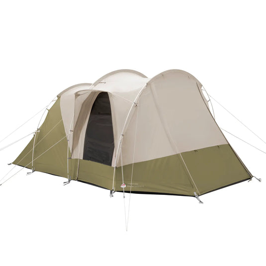 Ein beige-grünes Robens® Double Dreamer 4 Kuppelzelt mit Abspannleinen.